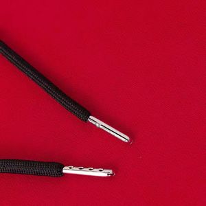 เสื้อฮู้ดดี้ผู้ชายสำหรับฤดูหนาวแบบกำหนดเอง พร้อมโลโก้ที่ออกแบบเอง ผ้าระบายอากาศและแห้งเร็ว ย้อมสีพื้น - Product Image 4