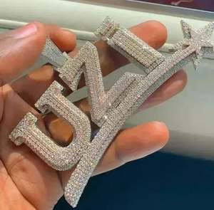 จี้เพชรโมอิสแท้สำหรับงานปาร์ตี้และจี้ทองขาว14K เคลือบ3.50Ct ทรงกลมออกแบบได้ตามตัวอักษรตามต้องการ - Product Image 1