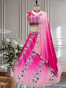 Ensemble Lehenga Choli Réversible Moderne pour Tenues de Fête, avec Dupatta en Chiffon et Broderies de Sequins – Nouvelle Collection pour Mariages et Diwali - Product Image 6