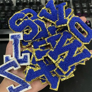 2024 unisexe personnalisable haute qualité tissu patchs mode brodé coudre Logo modèles Alphabet lettres coeur fleur ODM - Product Image 1