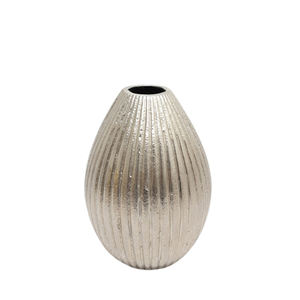 Vaisselle au design élégant Vase à fleurs en fer décoratif Finition en émail décalcomanie pour la décoration de la maison et du mariage Vase en métal - Product Image 5