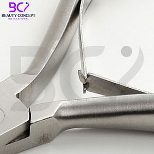 Pinzas para el cuidado de las uñas de los pies Extra puntiagudas de acero inoxidable de primera calidad, herramientas de podólogo de corte de uñas de precisión de la mejor calidad - Product Image 5