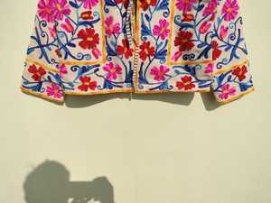 Chaqueta corta Bohemia con bordado Floral de algodón 100% transpirable y ecológica para primavera Otoño Invierno - Product Image 5