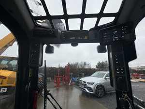 Chargeuse compacte sur pneus 3CX d'occasion avec composants MOOG, actuellement disponible à la vente - Product Image 6