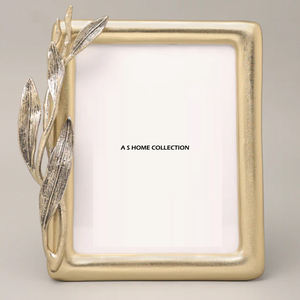 Nuevo Juego Profesional de 2 Marcos de Fotos de Aluminio Metálico de Diferentes Tamaños, Forma Cuadrada, Acabado Dorado, Textura de Borde Lateral - Product Image 3