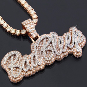 Collier Pendentif Super Élégant Or Argent Diamant avec Breloques Pierres de Luxe pour Célébration d'Anniversaire – Prix Raisonnables Disponibles - Product Image 1