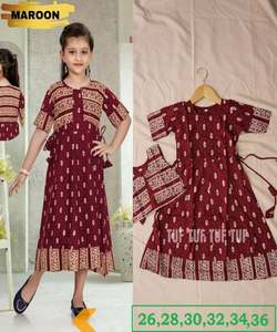 Tissu pour robe Salwar Kameez en soie et coton indien, Surat Alphanumero - Design moderne, vêtements décontractés - Product Image 4