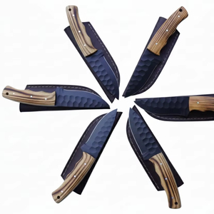 Ensemble de couteaux de cuisine en acier au carbone fait main, 5 pièces, manches en bois, étuis en cuir - Design ambidextre, lames durables et tranchantes - Product Image 2