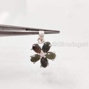 Pendentif pour femme en opale noire naturelle, pierre de naissance d'octobre, forme florale, pendentif fait main, bijoux en argent sterling 925 - Product Image 6