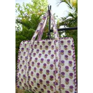 Sac fourre-tout à fermeture éclair Lavender Buti avec broderie, design à panneaux brodés à la main, style bohème, réutilisable, en toile et doublure en coton - Product Image 4