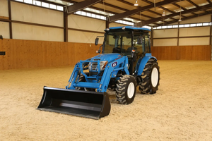 Potente Tractor de 22 HP con Tracción en las 4 Ruedas y Motor - Equipo Agrícola Compacto para Trabajos de Campo, Jardinería y Cuidado de Propiedades - Product Image 3