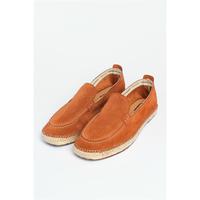Espadrille à talon compensé fermé et talon bas