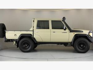 2023 V8 Double Cab Full Option Neatly Used Pickup Car Fast Delivery Left Right Hand <b>Drive</b> Sales - Product Image 3