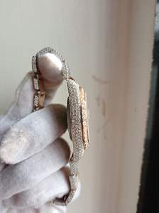 Montre de luxe pour homme arc-en-ciel entièrement glacée avec chiffres multicolores et diamants de marque premium - Product Image 6