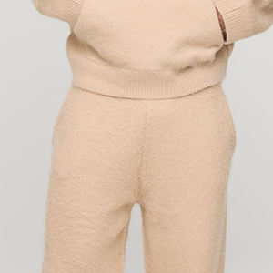 ดีไซน์สีพื้นเรียบง่าย สวมใส่สบาย ราคาถูก สำหรับการสั่งซื้อจำนวนมาก / บริการ OEM ราคาขายส่งสำหรับผู้ซื้อจำนวนมาก ทรงลำลองพร้อมโลโก้ - Product Image 3