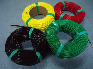 Gaine en fibre de verre recouverte de caoutchouc de silicone. L'extérieur est recouvert de caoutchouc de silicone, flexible et offrant une protection chimique. - Product Image 2