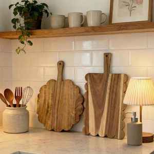 Plateau de service en bois de luxe fait main durable avec un design moderne de haute qualité - Product Image 1