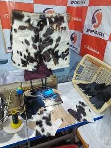 Blouson bombardier en cuir respirant personnalisé pour femmes logo en nylon avec écusson en poil de vache style campus et collège d'automne cristal brodé - Product Image 4