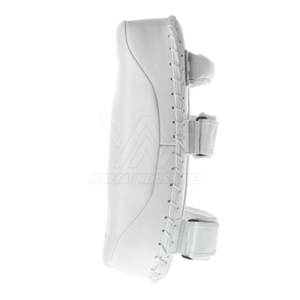 Coussinets de Muay Thai légers et confortables avec mousse absorbant les chocs, surface en cuir durable et sangles sécurisées - Product Image 5