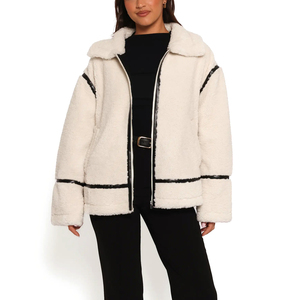Veste en polaire sherpa élégante pour femme avec fermeture éclair intégrale, col montant, respirante et unie, coupe-vent et chauffante pour un style hivernal quotidien - Product Image 1