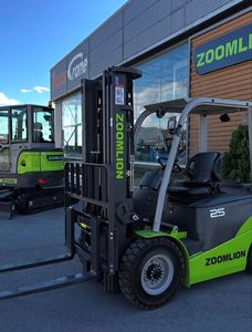 Carretillas elevadoras retráctiles y montacargas VNA para exportación. - Product Image 5