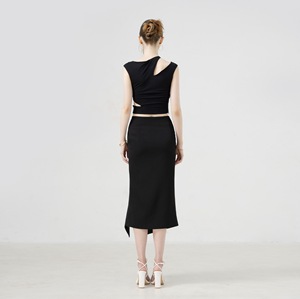 เสื้อแขนกุดผ้าสแปนเด็กซ์สำหรับสตรีแบบคัตเอาท์เข้ารูปเหนือเข่าคอกลมสำหรับสวมใส่ทุกวันจากเวียดนาม - Product Image 1