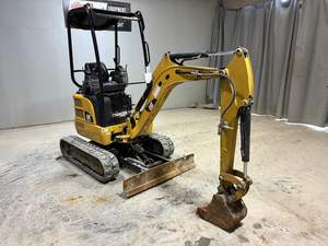 รถขุดตีนตะขาบ แคตเตอร์พิลลาร์ รุ่น CAT301.7 ปี 2020 เครื่องจักรอุตสาหกรรมมือสอง สภาพดี คุณภาพสูง เครื่องยนต์ เกียร์ ปั๊ม 1.8 - Product Image 4