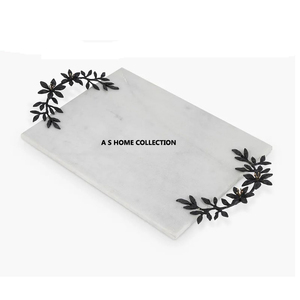 Bandeja de mármol para servir con asas de hierro, accesorios de cocina para fiestas, aperitivos rectangulares elegantes para bodas - Product Image 1