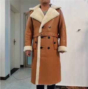 Manteau d'hiver pour homme en cuir d'agneau véritable, épais et long, style vintage, imperméable, avec logo sur le devant - Product Image 4