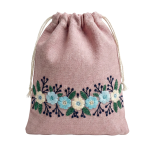 Bolsa con Cordón Bordada en Rosa Floral, Diseño de Bordado Elegante, Totalmente Personalizable, Estuche para Joyas, Kit de Regalo, Empaque - Product Image 1