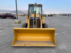 รถตักล้อยางมือสอง Caterpillar 416E พร้อมบุ้งกี๋หน้าและบุ้งกี๋หลังสำหรับงานก่อสร้าง - Product Image 2