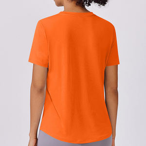 เสื้อยืดออกกำลังกายผ้าโพลีเอสเตอร์เนื้อนุ่มเป็นพิเศษสำหรับผู้หญิงใส่เล่นกีฬาได้แบบสบาย - Product Image 2