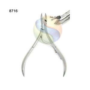 Pince à cuticules professionnelle en acier inoxydable, outil de manucure de précision, pince à cuticules de haute qualité en acier inoxydable - Product Image 4