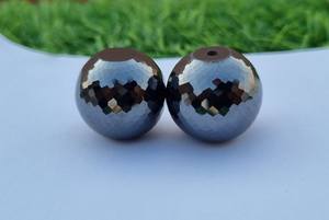 Perles de pierre de Moissanite noire de 20 mm Boule à facettes de qualité AAA pour la fabrication de bijoux personnalisés - Product Image 2