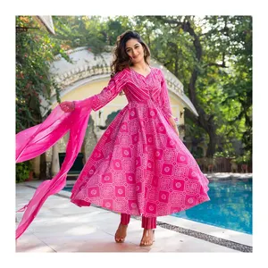 Gaun pakaian desain tersedia katun Kurtis grosir Anarkali mode terbaru harga rendah dengan Dupatta India wanita Reyon wanita