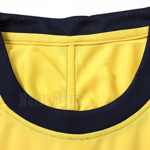 Uniforme de Fútbol Profesional, Tejido Resistente, Tacto Suave, Perfecto para Prácticas de Alta Intensidad y Comodidad en Partidos - Product Image 3