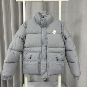 Ropa de hombre Últimos diseños Los hombres de alta calidad usan chaquetas acolchadas Precio al por mayor Nueva llegada Chaquetas acolchadas impermeables para hombres - Product Image 5