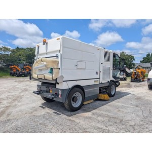 KRCHER MCM 600 2025, Nuevo, con Cabina Cerrada y Sistema ROPS, 17 Horas de Uso - Product Image 5