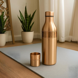 Meilleures ventes : Bouteille en cuivre martelé ayurvédique de 1000 ml, qualité supérieure, réutilisable, écologique, design à coupe diamant, applicable pour - Product Image 1