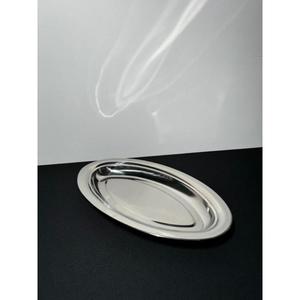 Bandeja de servicio de diseño antiguo hecha a mano clásica de una sola pieza con material no rústico de acero inoxidable de metal al mejor costo - Product Image 1