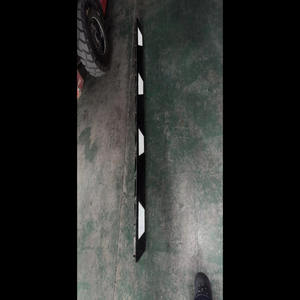 Cuneo per Parcheggio Camion Resistente, Durevole Blocca Ruote per Camion e Camper - Product Image 1