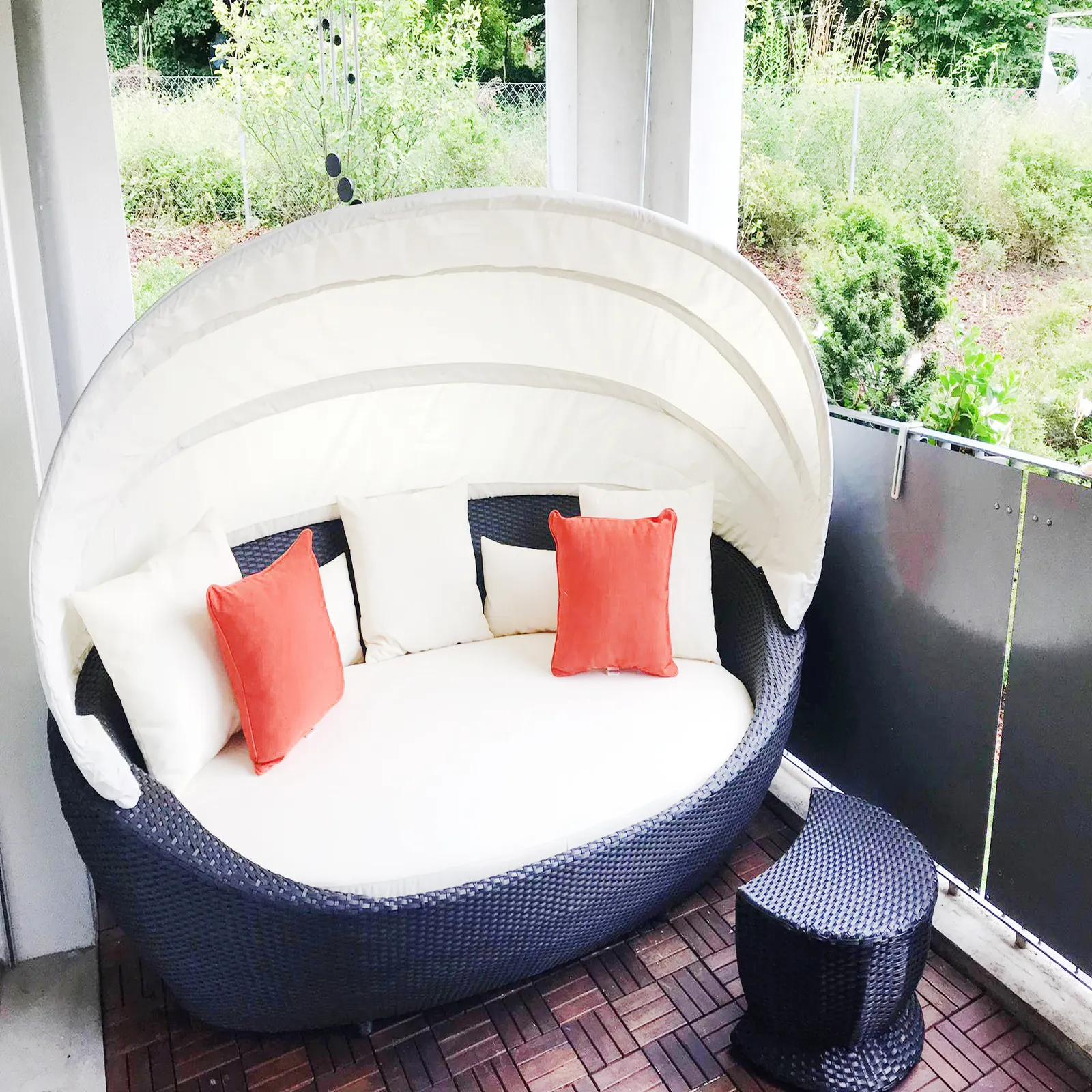 DL furnitur-perabot kolam renang anyaman rotan tempat tidur matahari taman bulat tempat duduk ganda luar ruangan tempat tidur