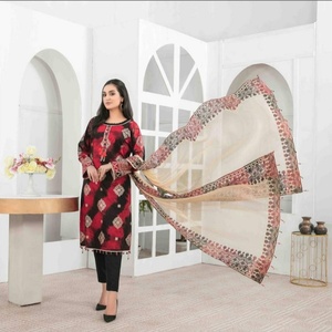 Costumes de pelouse pakistanais imprimés de table en or 3 pièces de créateur original de marque supérieure pour adultes vêtements indiens et pakistanais - Product Image 5