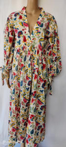 ชุดเดรสยาวลายดอกไม้ตะวันตกของผู้หญิงดีไซน์สวยมีกระดุมตกแต่งสวยงามผ้าคอตตอนเนื้อนุ่มสำหรับปาร์ตี้วันเกิดริมชายหาด - Product Image 3