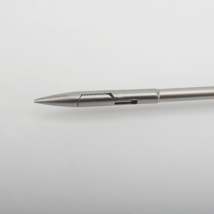 การผ่าตัดไส้เลื่อนบริเวณช่องท้อง2.4มม. คีมปิดพังผืดสำหรับทารกเย็บแผลไส้เลื่อน - Product Image 6