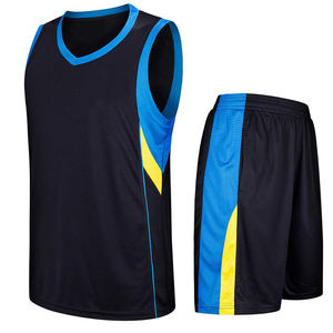 Uniforme de basket-ball imprimé par sublimation de conception personnalisée OEM fabriqué avec un tissu en maille 100% polyester respirant à séchage rapide - Product Image 6