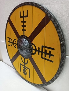 Bouclier complet fait à la main avec des couteaux à manche en bois pour le costume de soldat/guerrier. - Product Image 3