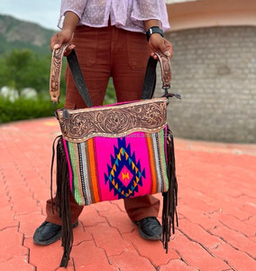 Couverture de selle aztèque péage à la main sculpture frange fronde bohème aztèque sacs en tissu Collection élégante sacs de vente chaude pour les femmes - Product Image 3