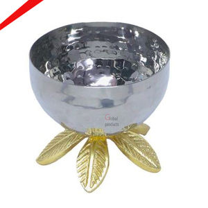 Tazón para servir con acabado plateado brillante de diseño único con diseño de hoja dorada - Product Image 5