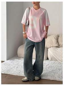 Camiseta de fútbol de gran tamaño con cuello en V personalizada Unisex, camiseta estampada transpirable para hombres y mujeres, jugadores, cómoda y elegante - Product Image 3